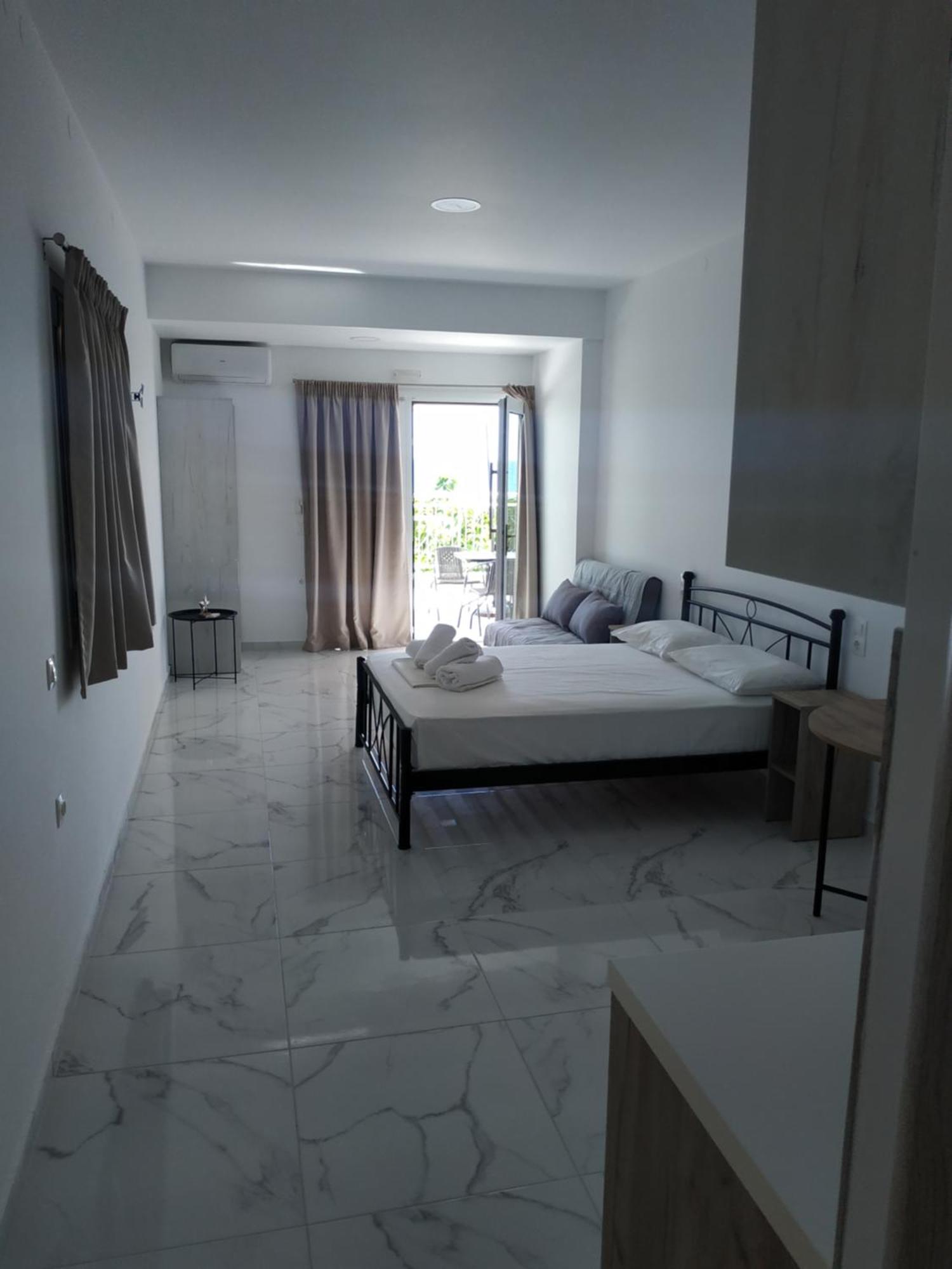 Creta Sun Apartment Makry Gialos (Crete)